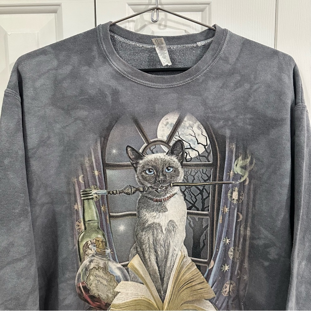Cat Crewneck Sweater - Picture 2 of 9